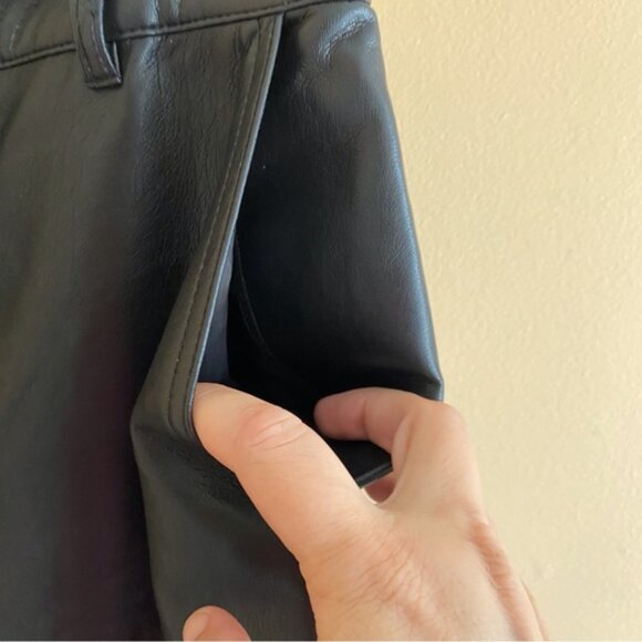 Aritiza Wilfred Modern Cargo Pant Black Woman 4 Vegan Leather Button Fly - Picture 7 of 16